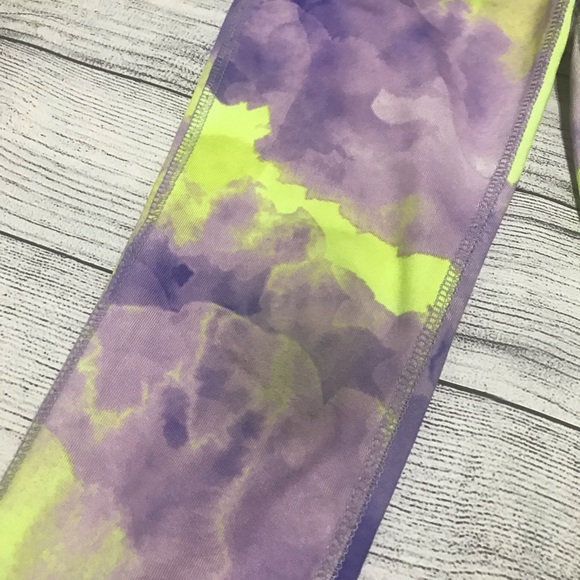 Nike Dri Fit Purple Yellow Marble Tie Dye Leggings - Picture 2 of 4